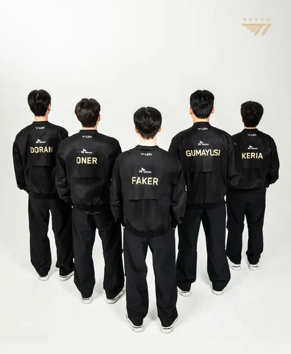 服夺冠, LCP, 身穿黑色队 服夺冠, LCP, 身穿黑色队